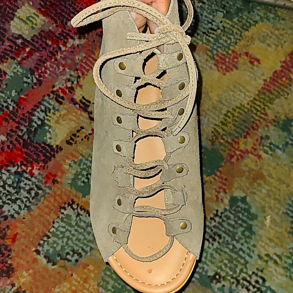 Torrid tan suede lace up platform shoes 9.5